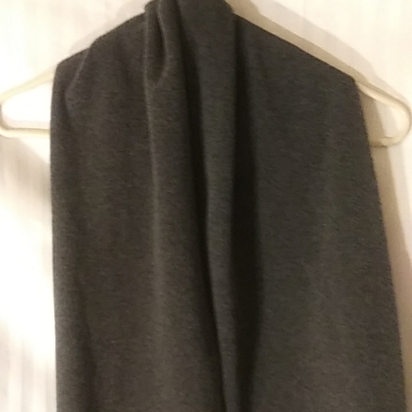 Scarf - Picture 2 of 7